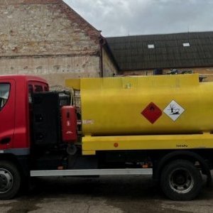 foto 4.5m3 ADR cysterna Avia D90 Cummins silnik diesel benzyn