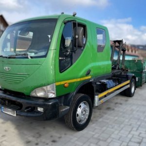 foto 9t hakowiec 6miast 4x2 Avia D90 Cummins nowe opony