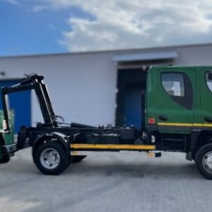 foto 9t hakowiec 6miast 4x2 Avia D90 Cummins nowe opony