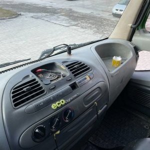 foto 9t hakowiec 6miast 4x2 Avia D90 Cummins nowe opony